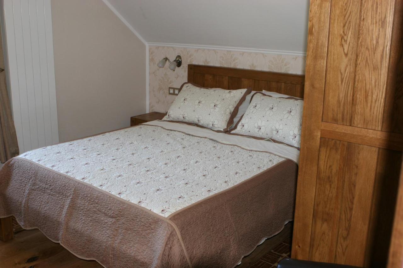 Millenium House 1 Bed & Breakfast Jezerce Eksteriør bilde
